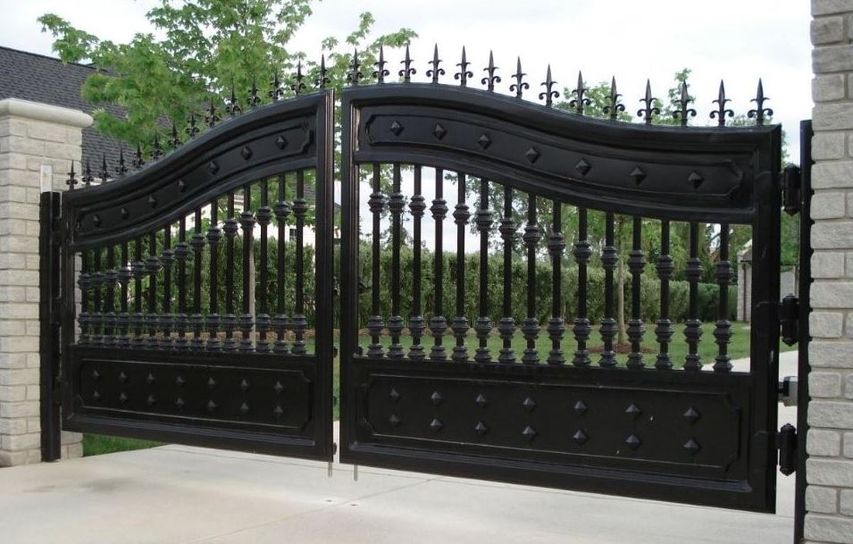 STEEL GATES