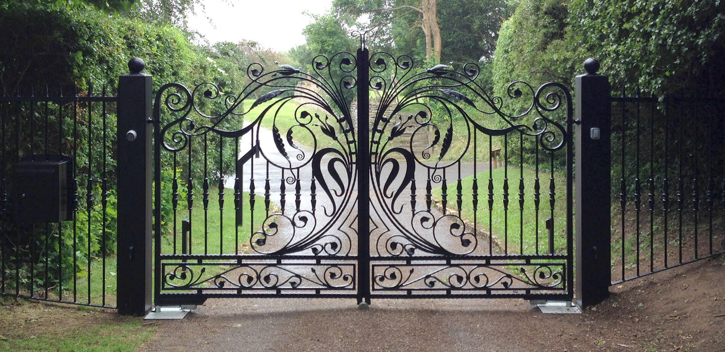 STEEL GATES